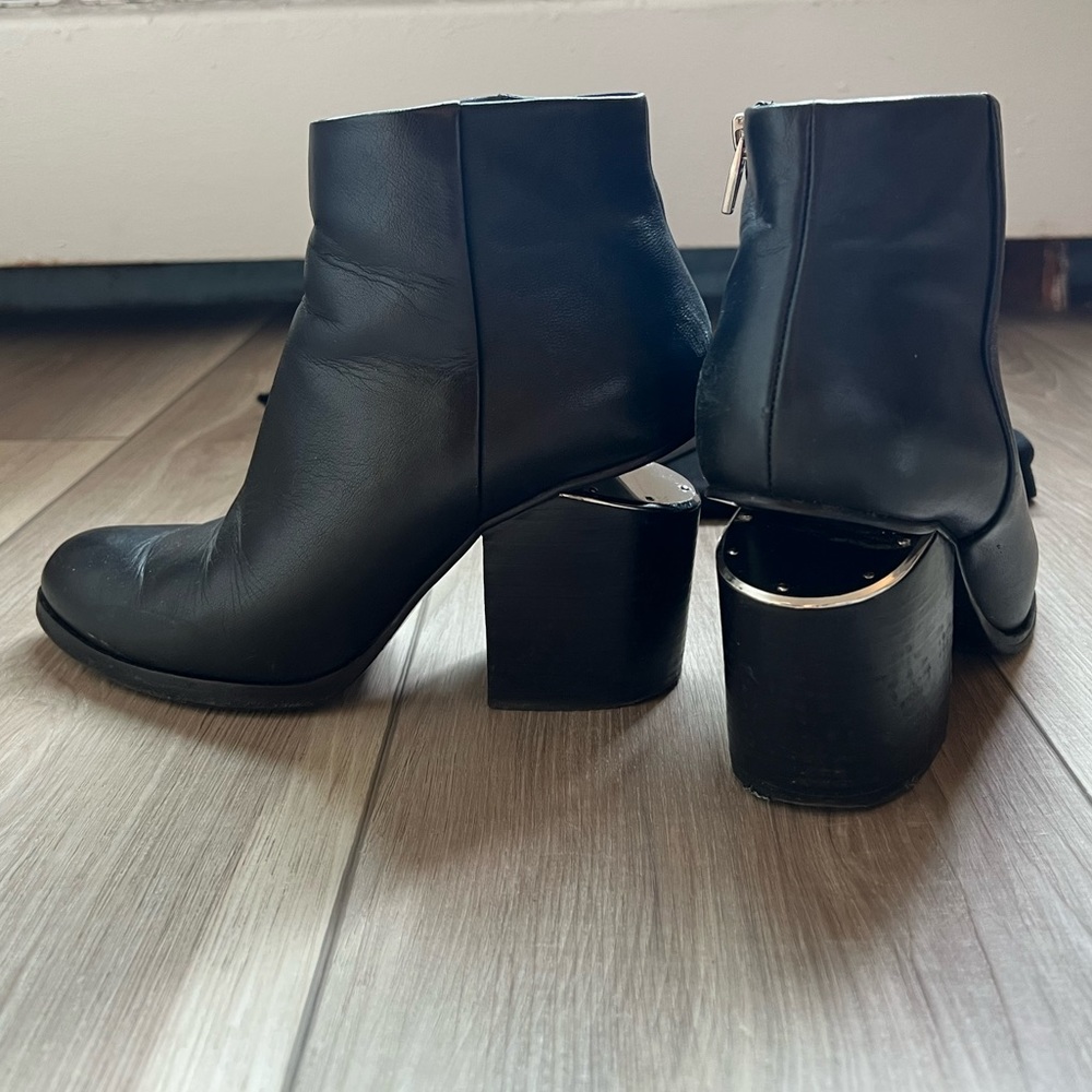 Alexander Wang Gabi Leather Ankle Boot in size 36.5
